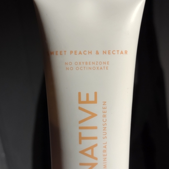 NATIVE SPF SUNSCREEN LOTION - Picture 4 of 6